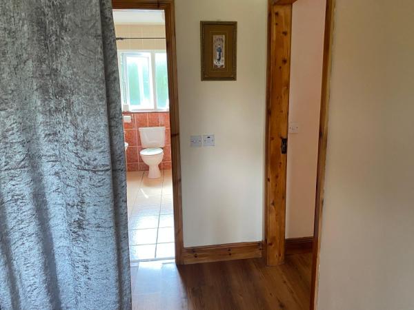 Douglasha House V93RX64 : photo 6 de la chambre chambre double Économique