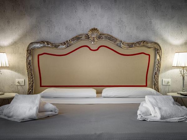 La Torre del Cestello - Residenza d'epoca : photo 6 de la chambre chambre deluxe double ou lits jumeaux