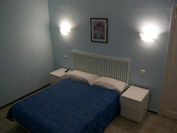 L´Hostalet : photo 4 de la chambre chambre double ou lits jumeaux avec balcon