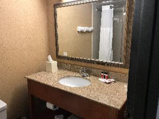 Clarion Pointe OKC Airport : photo 9 de la chambre chambre lit king-size - accessible aux personnes à mobilité réduite - non-fumeurs