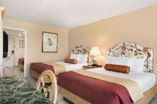 Days Inn by Wyndham Panama City Beach/Ocean Front : photo 1 de la chambre room #52179925