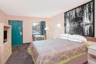 Super 8 by Wyndham Columbia : photo 1 de la chambre room #34012029