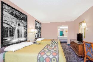 Super 8 by Wyndham Columbia : photo 1 de la chambre room #34012027