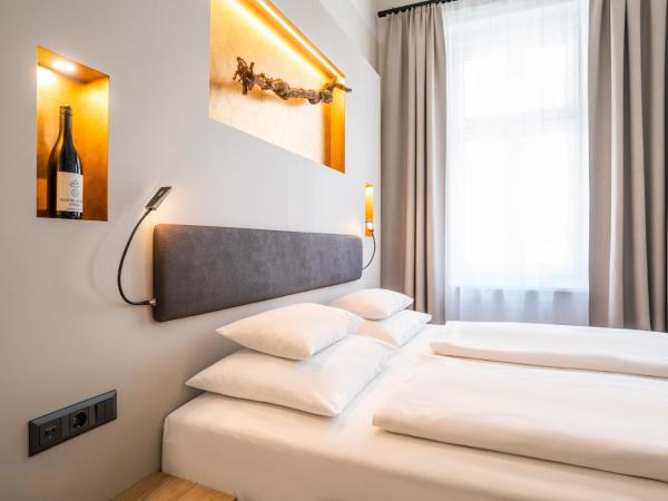 Hotel Rathaus - Wein & Design : photo 3 de la chambre grande chambre double 