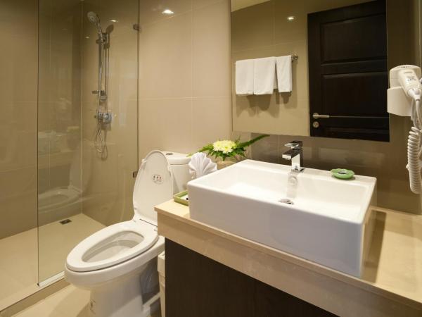 Aspen Suites Hotel Sukhumvit 2 : photo 6 de la chambre chambre deluxe