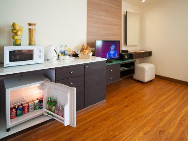 Aspen Suites Hotel Sukhumvit 2 : photo 4 de la chambre chambre deluxe