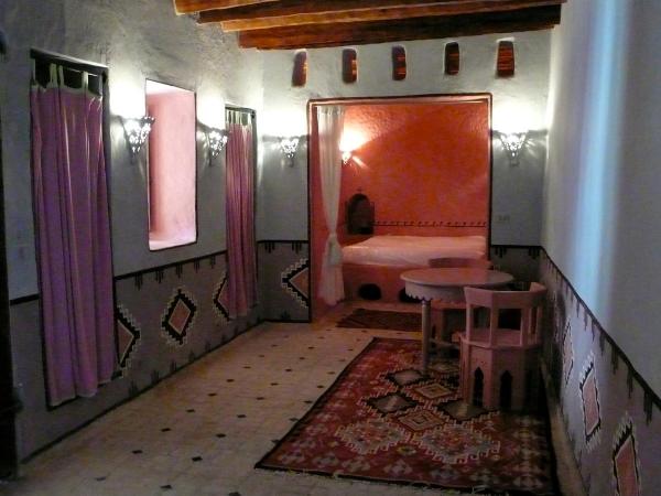 DAR NEJMA : photo 3 de la chambre chambre simple avec salle de bains privative