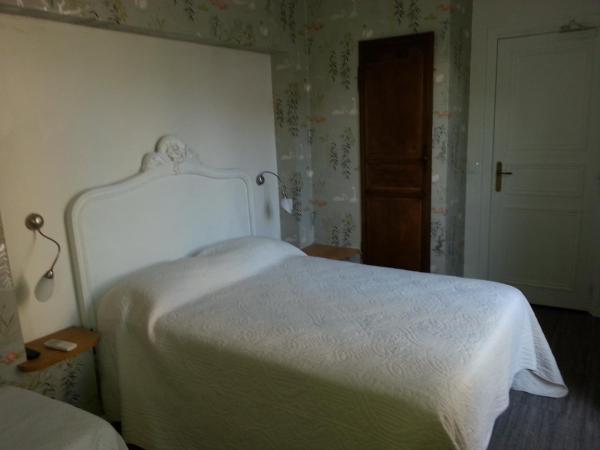Hotel du Lys : photo 1 de la chambre chambre triple