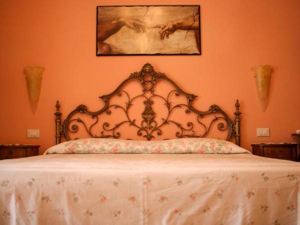 La casa di Catia : photo 1 de la chambre chambre double avec salle de bains privative