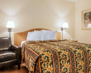 Suburban Studios : photo 7 de la chambre efficiency double room with two double beds - accessible/non smoking