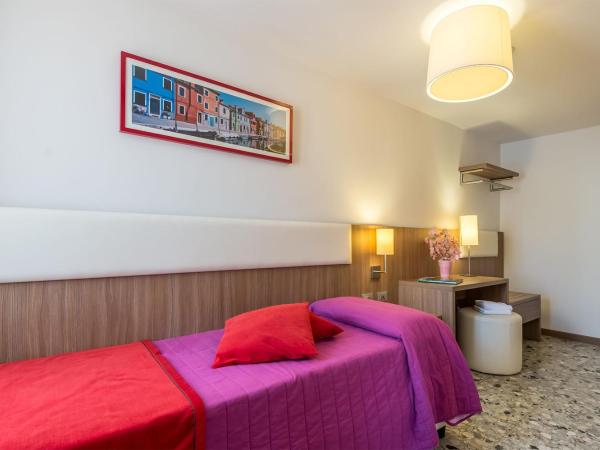 Hotel Il Moro di Venezia : photo 1 de la chambre chambre simple