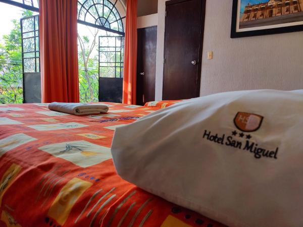 Hotel San Miguel : photo 3 de la chambre chambre lits jumeaux