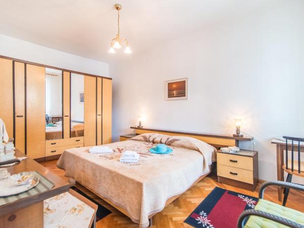 Room Mariza : photo 7 de la chambre chambre double avec balcon - vue sur mer