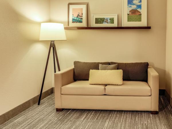 Country Inn & Suites by Radisson Nashville Airport TN : photo 9 de la chambre suite studio lit king-size - non-fumeurs