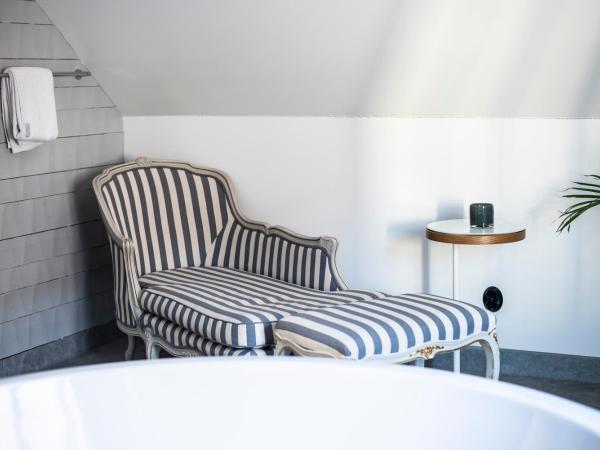 V Hotel Helsingborg; BW Premier Collection : photo 9 de la chambre suite lit king-size avec baignoire