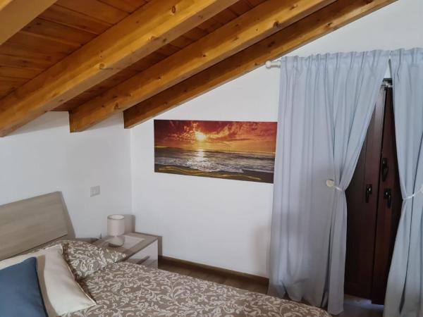 B&B Villa Chiara Bed and Breakfast : photo 8 de la chambre chambre double ou lits jumeaux deluxe – vue sur jardin