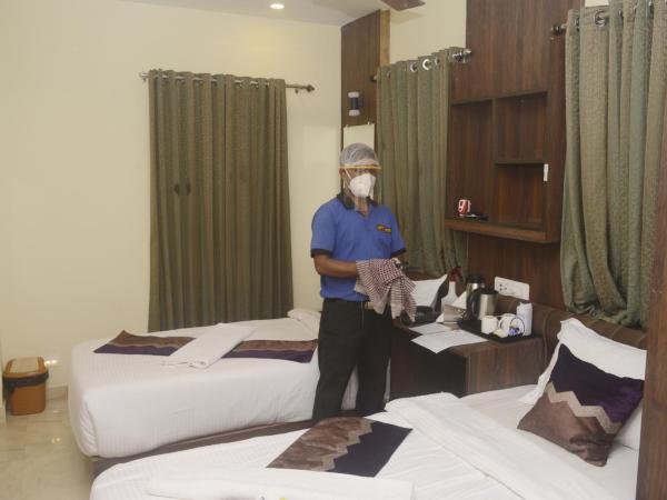 HOTEL SHREESH KOLKATA : photo 2 de la chambre chambre familiale climatisée