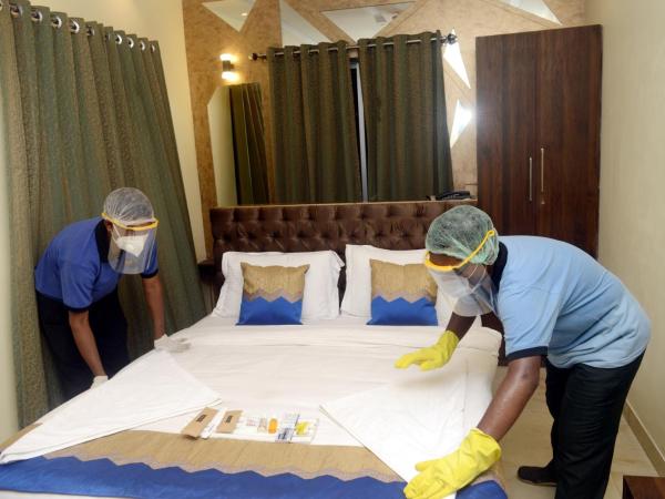 HOTEL SHREESH KOLKATA : photo 8 de la chambre chambre familiale climatisée