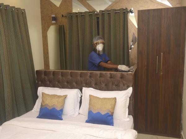 HOTEL SHREESH KOLKATA : photo 9 de la chambre chambre familiale climatisée