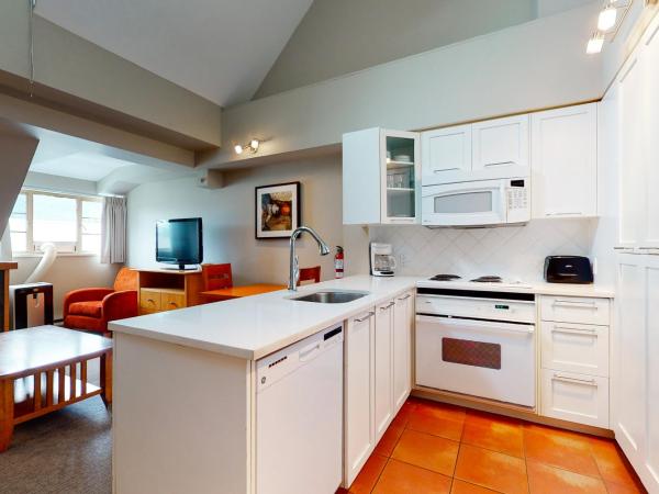 Whistler Peak Lodge : photo 5 de la chambre studio lit king-size deluxe