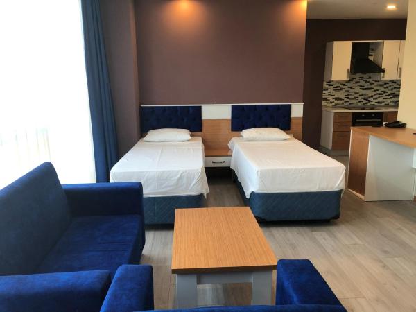 SKYBLUE İSTANBUL HOTEL : photo 5 de la chambre suite familiale