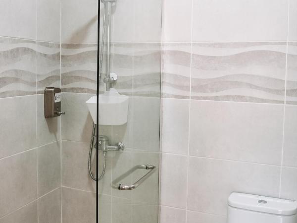 Urban Garden Porto Central Hostel : photo 6 de la chambre capsule dans dortoir mixte de 8 lits - vue sur jardin