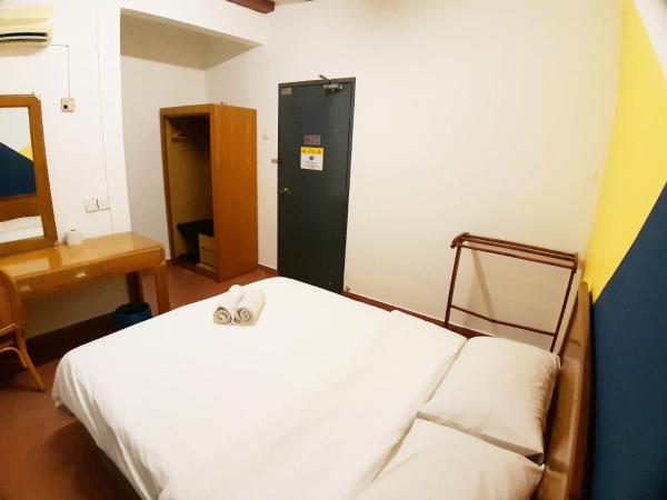 Heeren Inn Melaka : photo 2 de la chambre superior queen room (no window)