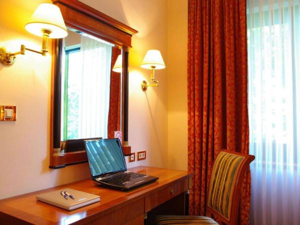 Hotel AS : photo 4 de la chambre chambre deluxe double ou lits jumeaux