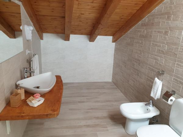 B&B Villa Chiara Bed and Breakfast : photo 7 de la chambre chambre triple confort