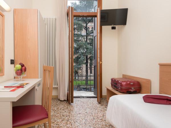Hotel Casa Del Pellegrino : photo 4 de la chambre chambre simple standard avec vue