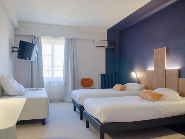 Hôtel IMPERATOR Béziers : photo 1 de la chambre chambre triple supérieure