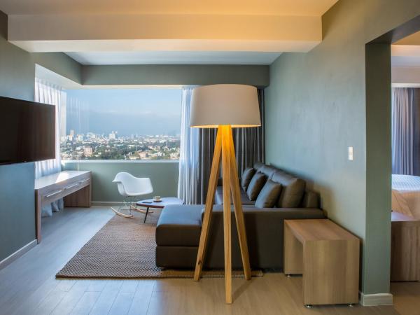 Fiesta Inn Ciudad de Mexico Forum Buenavista : photo 2 de la chambre suite junior