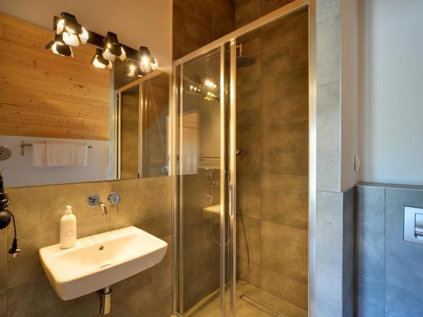 Dom Górski : photo 1 de la chambre chambre triple avec balcon