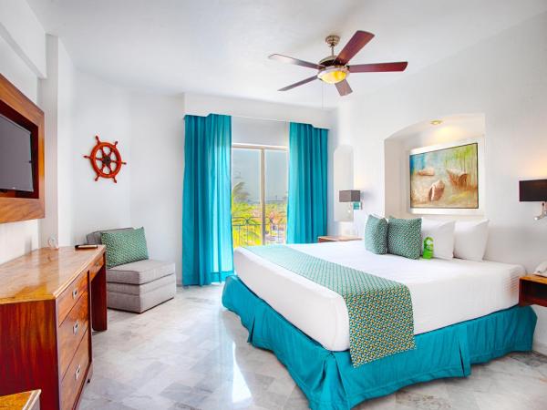 Vamar Vallarta Marina & Beach Resort : photo 3 de la chambre hébergement lit king-size standard - tout compris