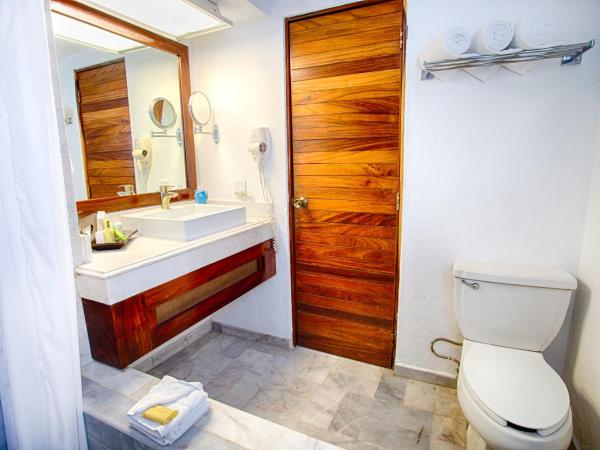 Vamar Vallarta Marina & Beach Resort : photo 5 de la chambre chambre standard avec 2 lits doubles - tout compris