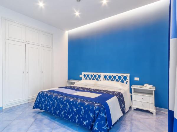 Hotel Metropole : photo 7 de la chambre chambre double confort avec balcon