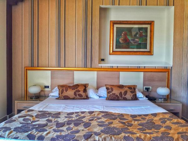 Hotel Le Chevalier : photo 5 de la chambre suite avec terrasse 