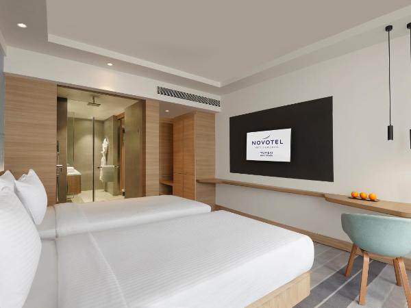 Novotel Mumbai Juhu Beach : photo 2 de la chambre superior twin room with city view with 15% discount on food & beverage