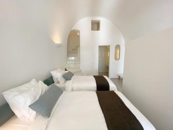 Panorama Suites : photo 10 de la chambre villa avec jacuzzi extérieur - vue sur caldeira