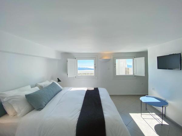 Panorama Suites : photo 8 de la chambre villa avec jacuzzi extérieur - vue sur caldeira