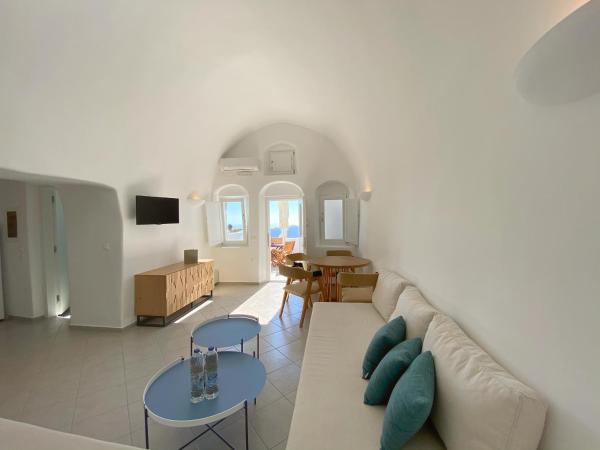 Panorama Suites : photo 5 de la chambre villa avec jacuzzi extérieur - vue sur caldeira