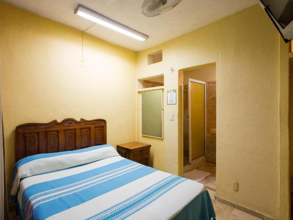 Hotel Hortencia : photo 6 de la chambre petite chambre double