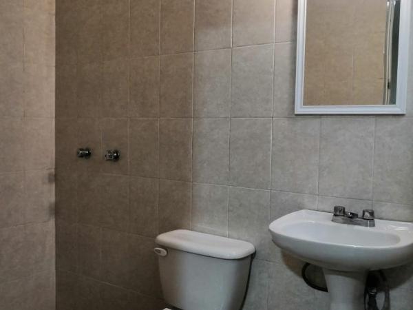 Hotel Del Centro : photo 3 de la chambre chambre double standard avec 2 lits doubles