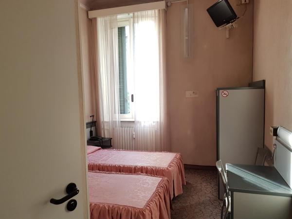 Hotel Ada : photo 2 de la chambre chambre lits jumeaux Économique