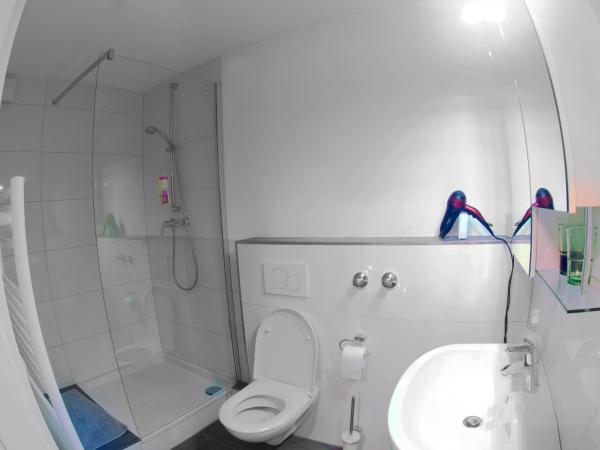 Restaurant Trocadero : photo 2 de la chambre chambre double