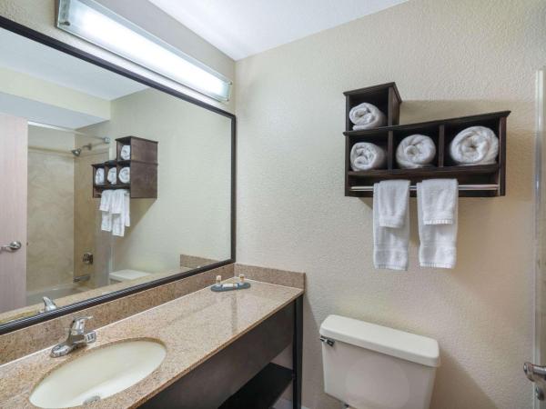 La Quinta by Wyndham Memphis Airport Graceland : photo 1 de la chambre chambre deluxe avec 2 lits doubles