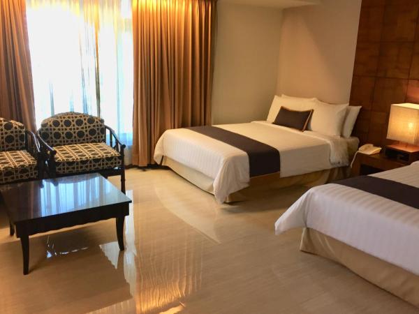 Indra Regent Hotel : photo 4 de la chambre suite junior