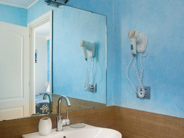 Hotel La Villa Del Mare : photo 8 de la chambre chambre double supérieure avec terrasse