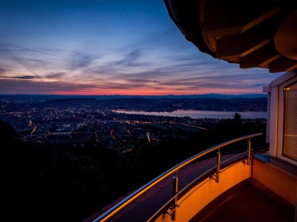Hotel UTO KULM car-free hideaway in Zurich : photo 4 de la chambre suite tour - vue sur ville