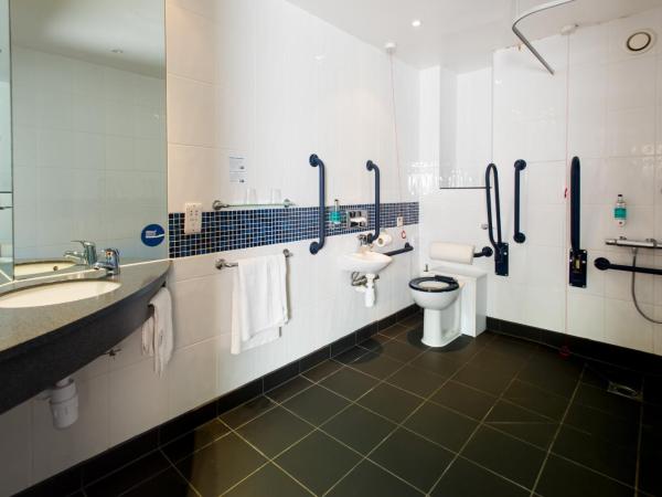 Holiday Inn Express Leeds City Centre - Armouries, an IHG Hotel : photo 4 de la chambre chambre double standard - accessible aux personnes à mobilité réduite